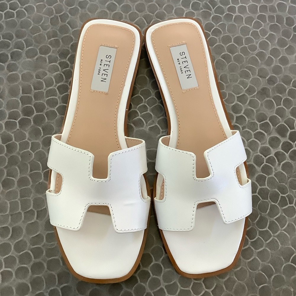 Steven by Steve Madden Enida White Sandals size 7 1/2M